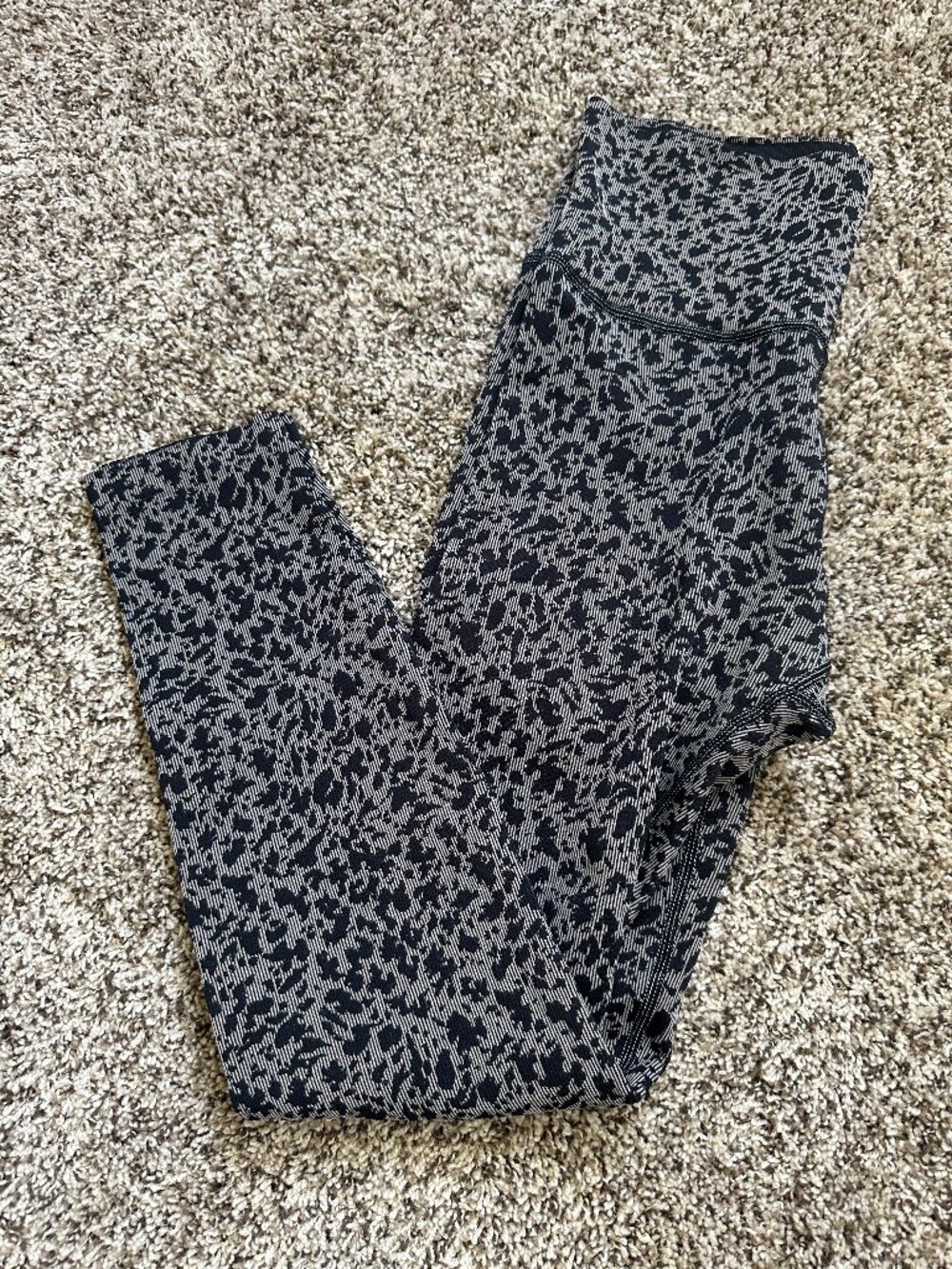 Athleta Aurora Seemless Tight